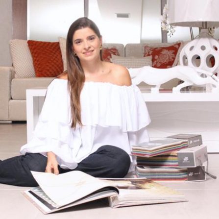 Monica Saravia en la revista Construyendo